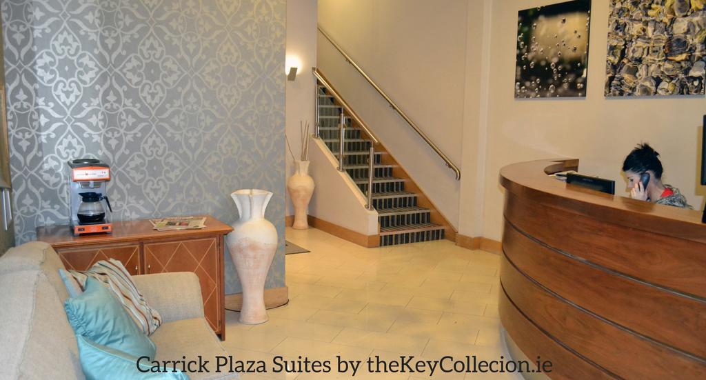 Carrick Plaza Suites And Apartments Exteriér fotografie